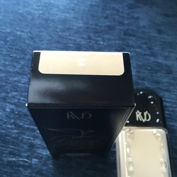 KVD Good Apple Full Coverage Serum Foundation 006 Light - Picture 2 of 3